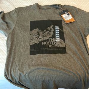 The north Face tee